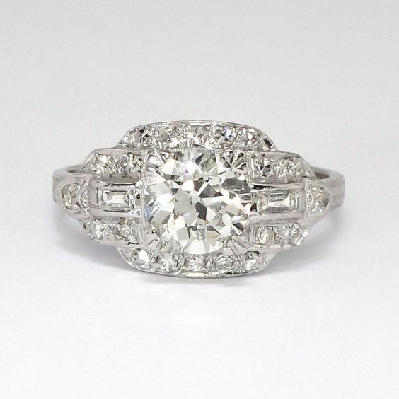 Bague De Mariage Pour Femme Avec Véritable Diamants Taille Baguette Et Ronds À L'Ancienne 2.75 Carats