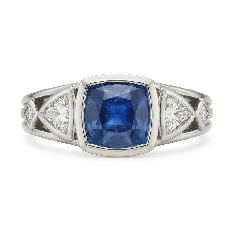 Bague Diamant Naturels Extraits des Mines ( et non cultivés en laboratoire ) 2.50 Carats Lunette Ronde Saphir & Trillion. Taille Princesse