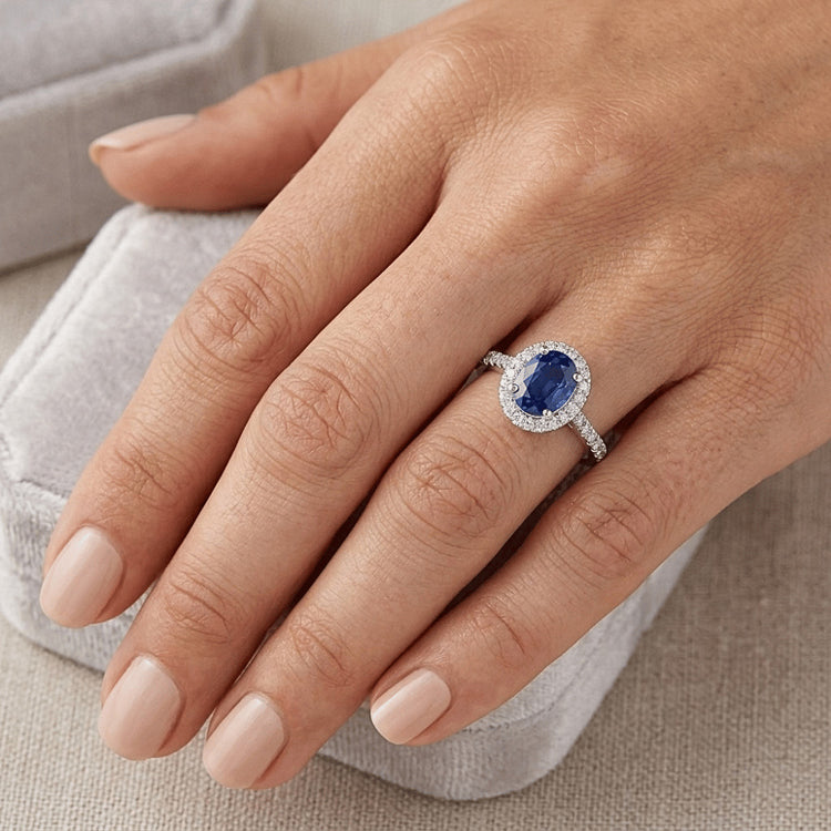 Bague Diamant Naturels Extraits des Mines ( et non cultivés en laboratoire ) Saphir Bleu 2 Carats