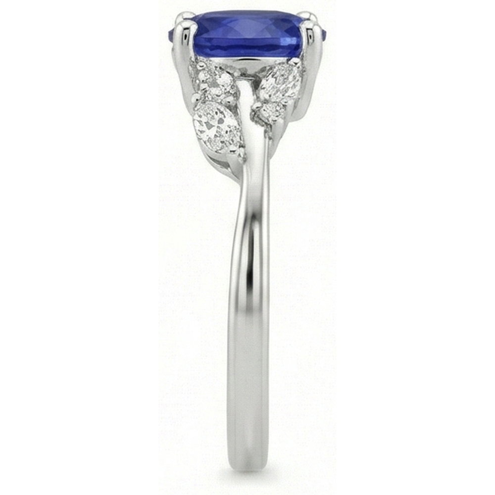 naturel round saphir 4carats bague sur blanc