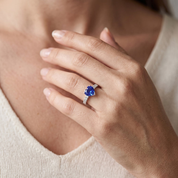 Bague Diamant Saphir Coeur Bleu Océan