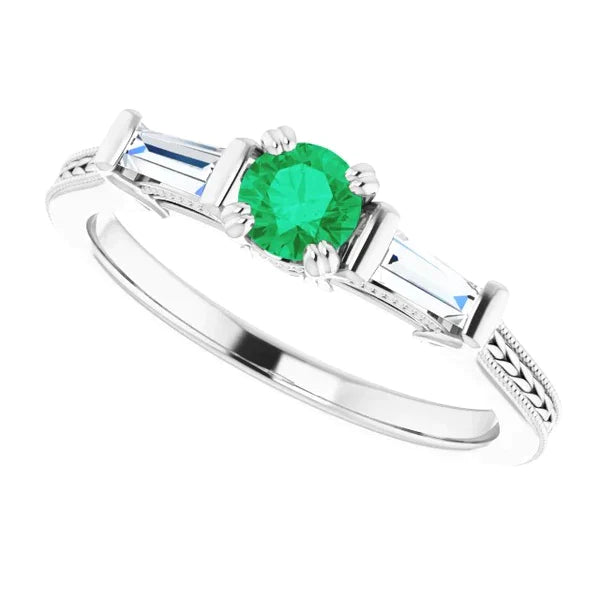 Bague En Diamant Émeraude Vert  à 3 Pierres De Style Antique. Bijoux à Double Griffe De 2 Carats