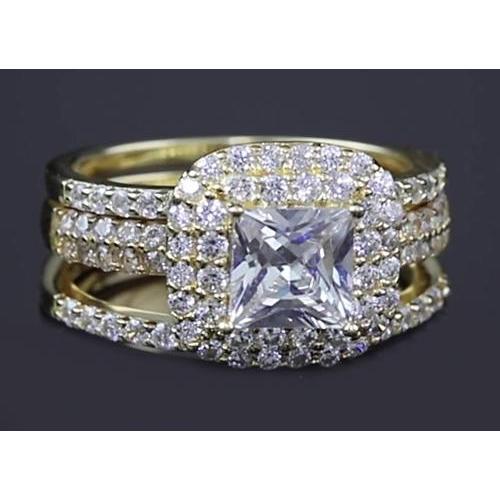 Bague En Or Jaune Halo De Naturel Diamants Taille Princesse 3 Carats
