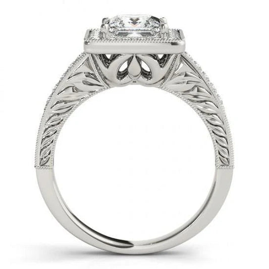 Bague En Réel Diamant Princesse Halo Avec Accents 1.50 Ct. Or Blanc 14K
