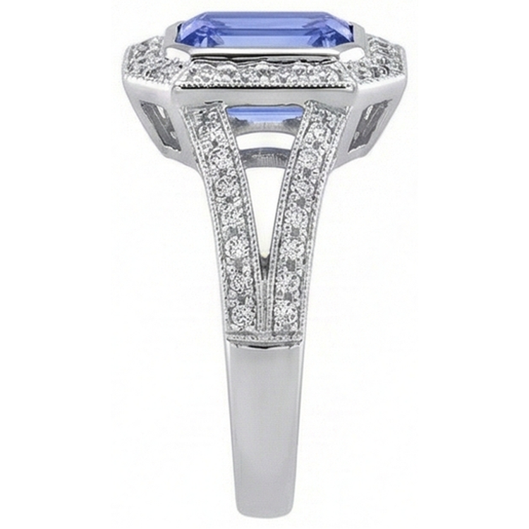 naturel round tanzanite 5.36carats bague sur blanc