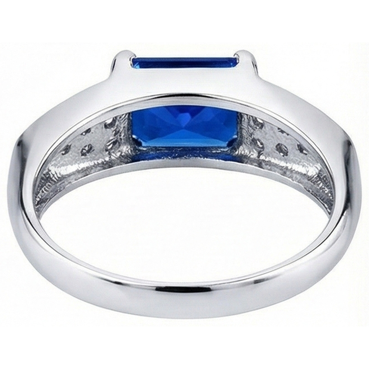 naturel radiant diamant 3.50carats bague sur blanc