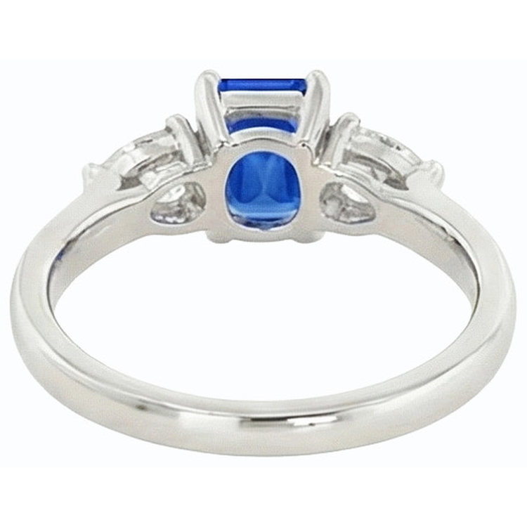 naturel pear diamant 2carats bague vue de dessus