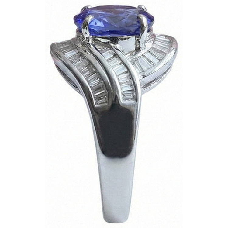 naturel baguette tanzanite 5carats bague sur blanc