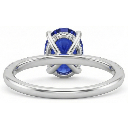 Bague Femme Saphir Bleu Taille Ovale Avec Pavé De Diamants Naturels Extraits des Mines ( et non cultivés en laboratoire ) 4.50 Carats