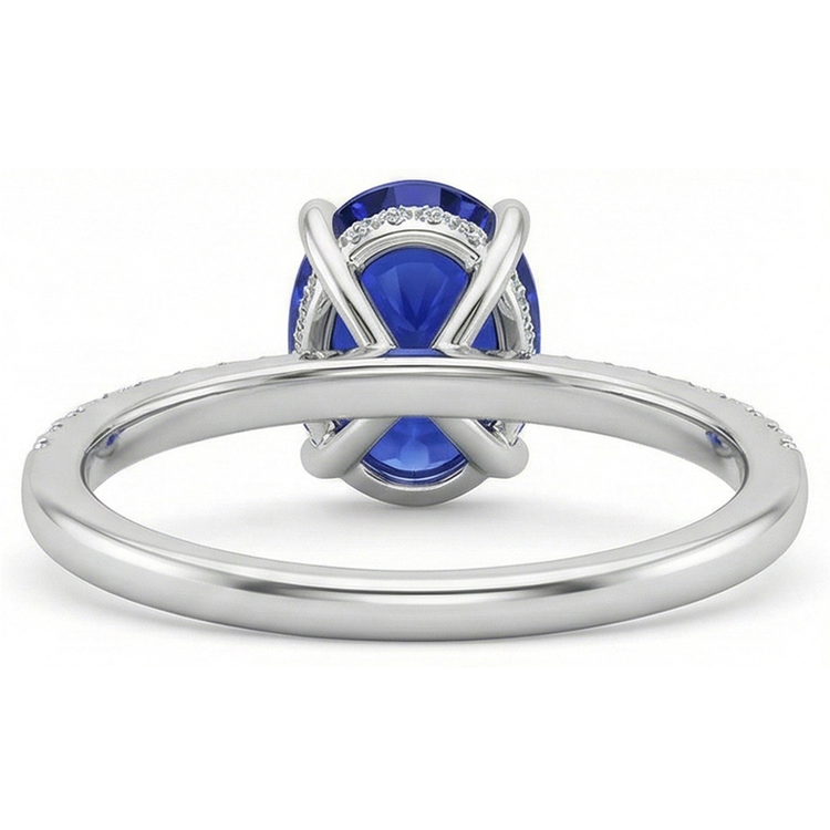 Bague Femme Saphir Bleu Taille Ovale Avec Pavé De Diamants Naturels Extraits des Mines ( et non cultivés en laboratoire ) 4.50 Carats