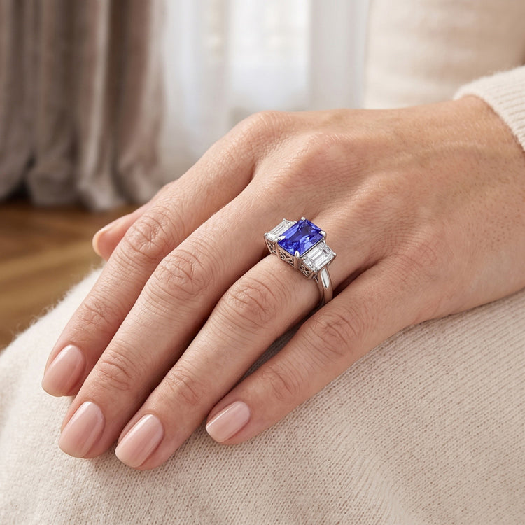 Bague Femme Saphir Radiant Pierres Précieuses Diamants Émeraude VVS1 4 Carats