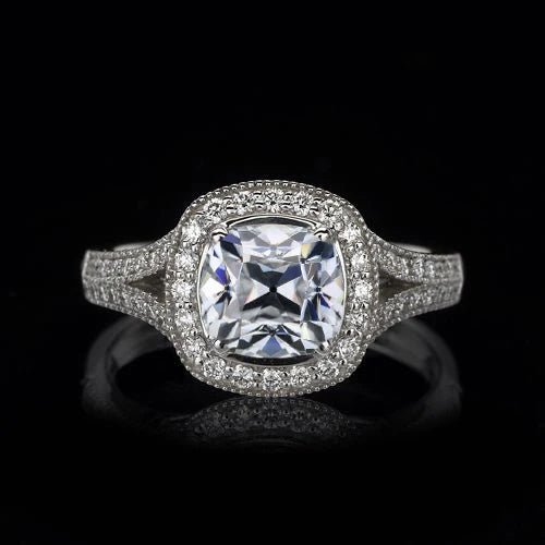 Bague Halo Cushion Old Cut & Réel Diamant Rond Split Tige 3 Carats
