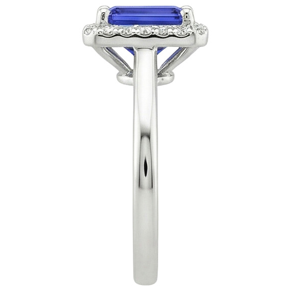 naturel diamant 4carats bague sur blanc