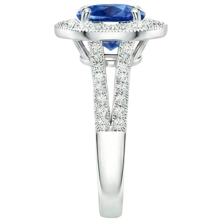 Bague Halo Diamant Naturels Extraits des Mines ( et non cultivés en laboratoire ) Style Antique Griffe Ronde Saphir Bleu 2.50 Carats