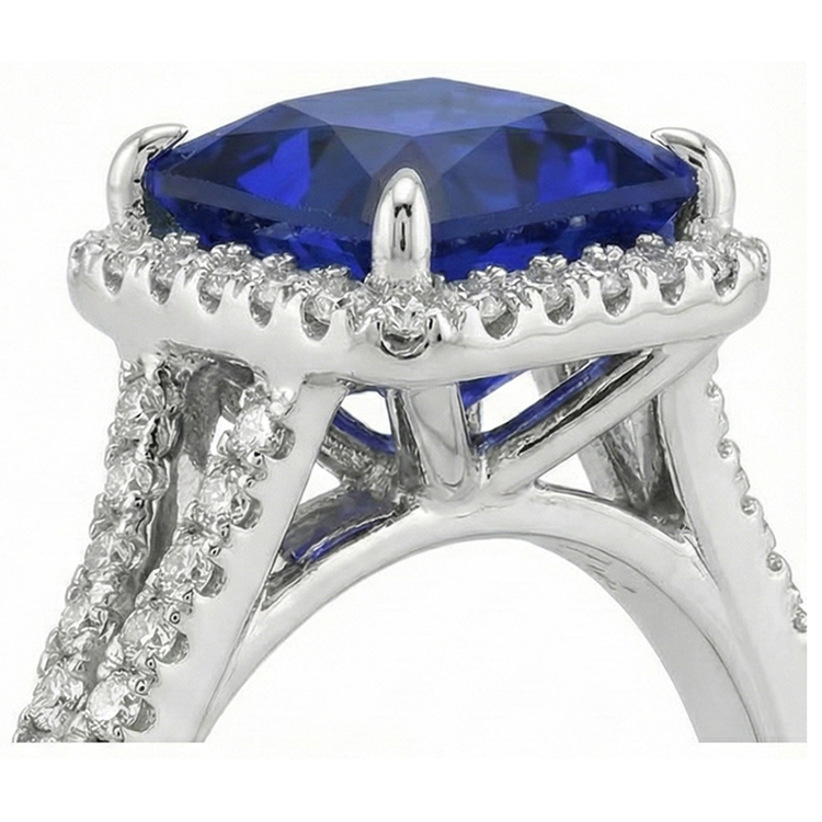 Bague Halo Saphir Bleu et Diamant Naturels Extraits des Mines ( et non cultivés en laboratoire ) 6.5 Carat Princesse avec Accent