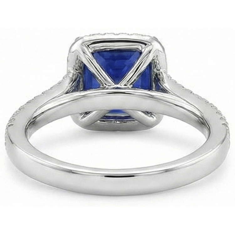 Bague Halo Saphir Bleu et Diamant Naturels Extraits des Mines ( et non cultivés en laboratoire ) 6.5 Carat Princesse avec Accent