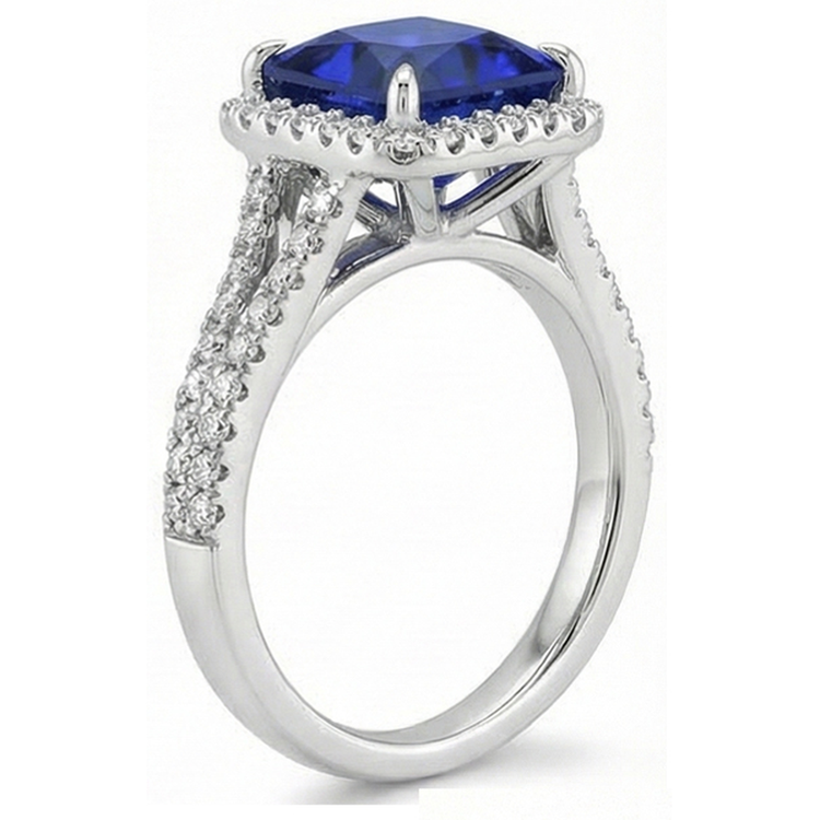 Bague Halo Saphir Bleu et Diamant Naturels Extraits des Mines ( et non cultivés en laboratoire ) 6.5 Carat Princesse avec Accent
