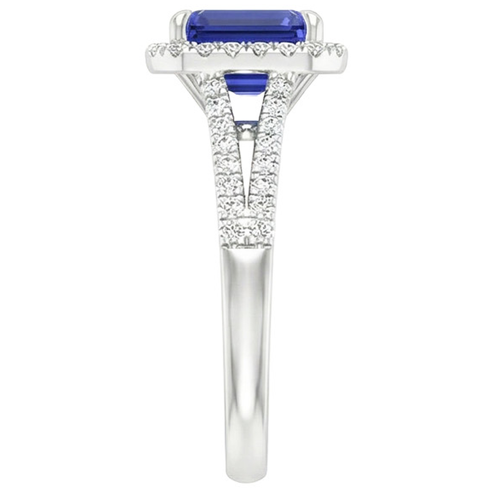 naturel émeraude 4carats bague sur blanc
