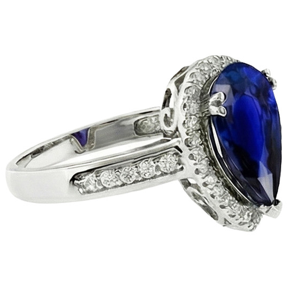 naturel pear diamant 3.75carats bague sur blanc