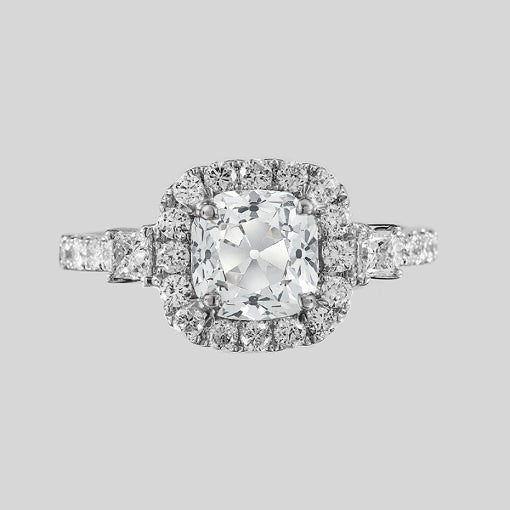 Bague Halo en forme de coussin Vieux mineur Réel Diamonds 3 Carats 3 Stone Style
