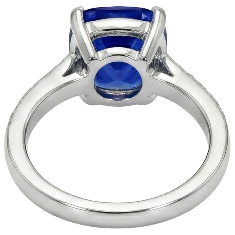 naturel round saphir 6carats bague sur blanc