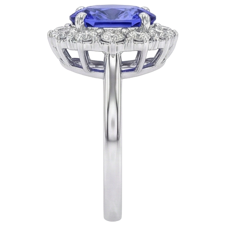 Bague Ovale Tanzanite Et Diamants 10 Ct Or Blanc 14K Sertie De Griffes