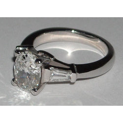 Bague Pour Femme Véritable Diamant Taille Ovale 3 Pierres 2.01 Carats Or Blanc