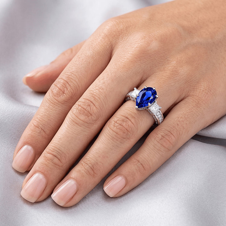 Bague Princesse Saphir Bleu 3 Pierres & Accent Diamant Rond 3.50 Carats
