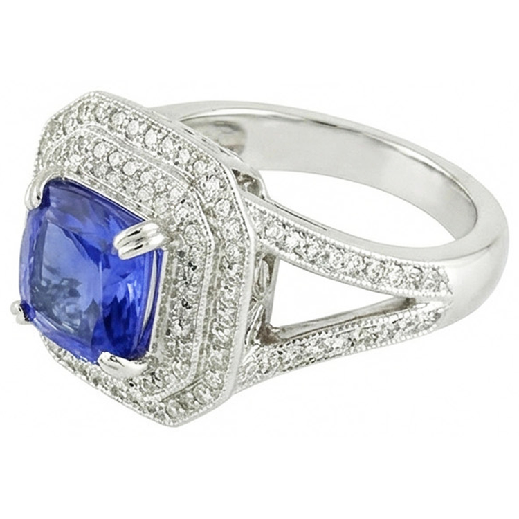 Bague Saphir Bleu Avec Halo De Diamants Naturels Extraits des Mines ( et non cultivés en laboratoire )