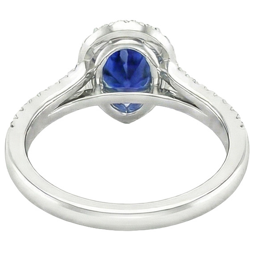 naturel pear diamant 5carats bague sur blanc