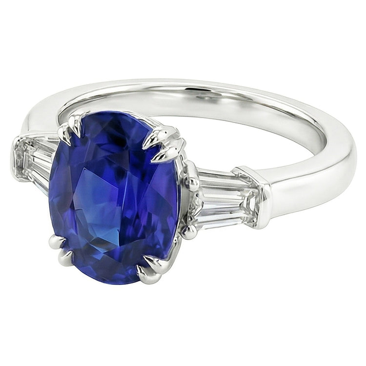 Bague Saphir Bleu Ovale Trois Pierres Avec Diamant Baguette 3.25 Carats