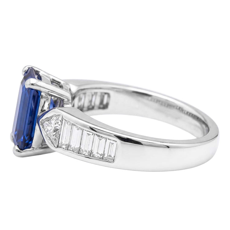Bague Saphir Bleu Pierres Précieuses Trillion & Baguettes Accentués 3.50 Carats
