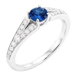 Bague Saphir Bleu Rond Tige Fendue Or Blanc 14K 1.75 Carats
