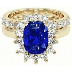 Bague Saphir Ceylan En Or Jaune Sertie De Diamants Naturels Extraits des Mines ( et non cultivés en laboratoire ) 7.50 Carats