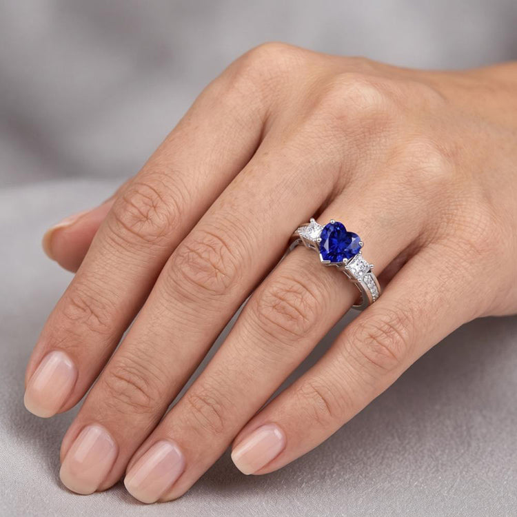Bague Saphir Coeur Style 3 Pierres Princesse & Diamants Ronds 3 Carats