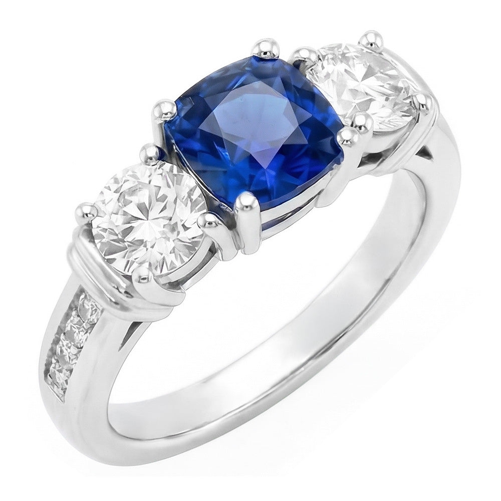 Bague Saphir Coussin Pierres Précieuses Or 2.50 Carats 3 Diamants Style Pierre