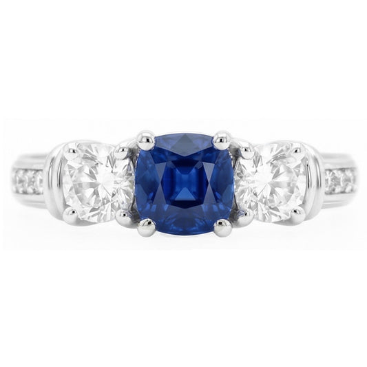 Bague Saphir Coussin Pierres Précieuses Or 2.50 Carats 3 Diamants Style Pierre