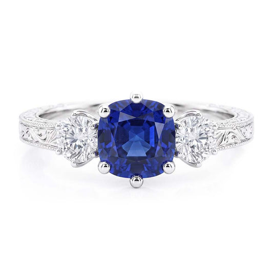 Bague Saphir Coussin Trois Pierres Style Antique Diamants 2.50 Carats