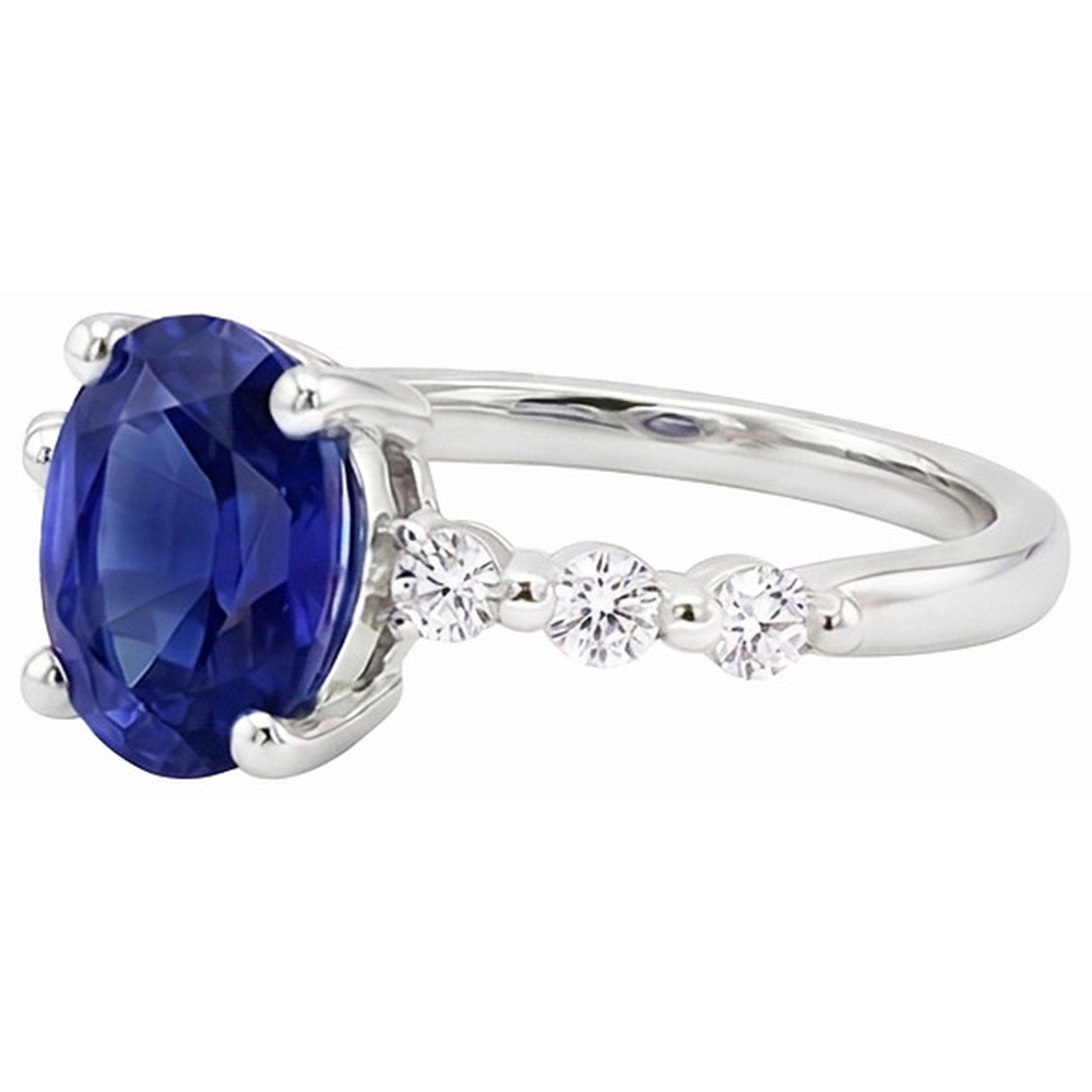 naturel oval saphir 4carats bague sur blanc