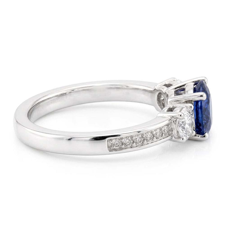 Bague Saphir Rond & Diamant Or Blanc 2.50 Carats Style 3 Pierres