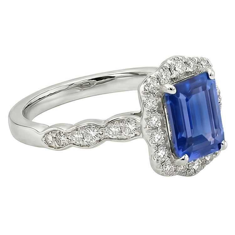 Bague Saphir Solitaire Émeraude Avec Accents Style Fleur 3 Carats