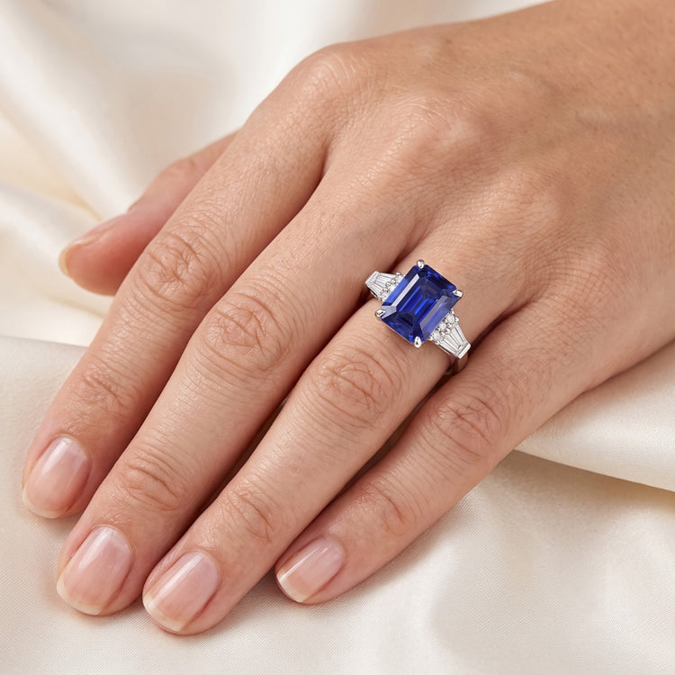 Bague Saphir Sri Lankais Rond & Baguette Taille Émeraude 4 Carats