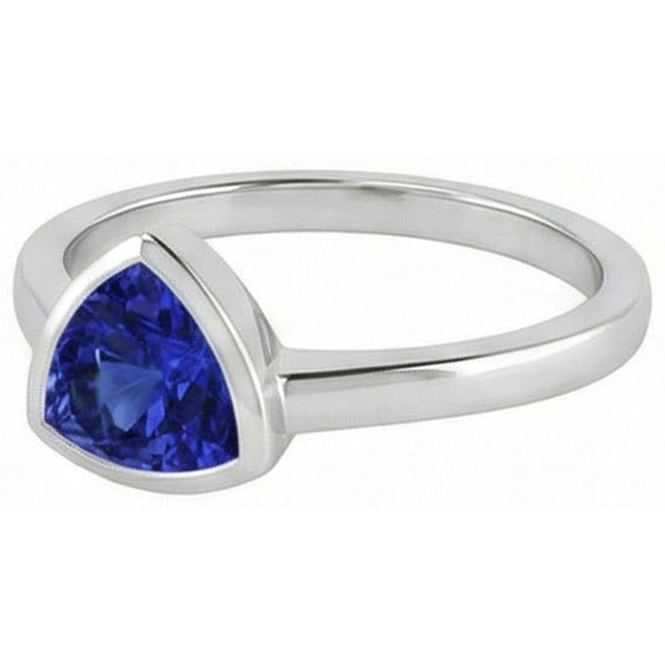 Bague Saphir Trillion Cut En Serti Lunette