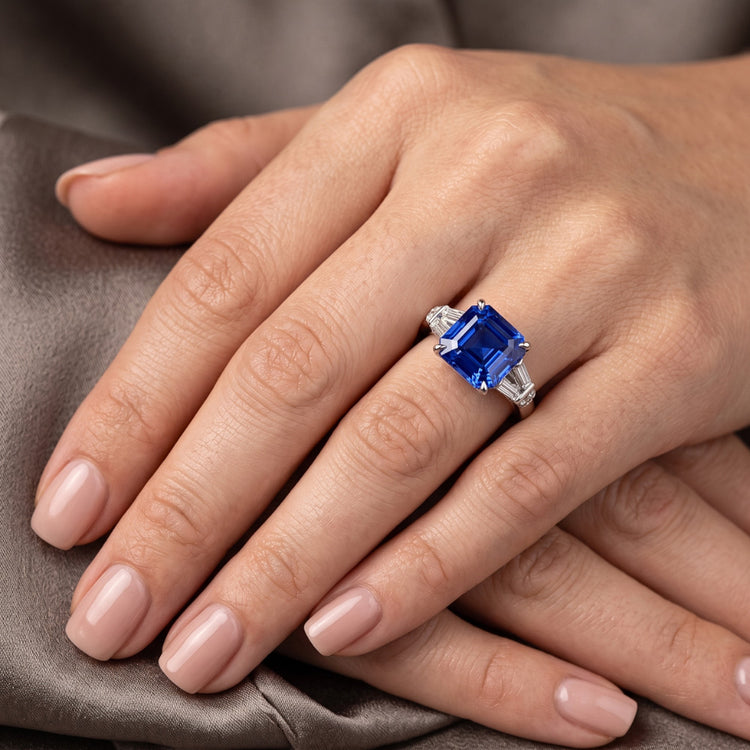 Bague Saphir de Ceylan Baguette & Diamant Rond Taille Émeraude 2.50 Carats