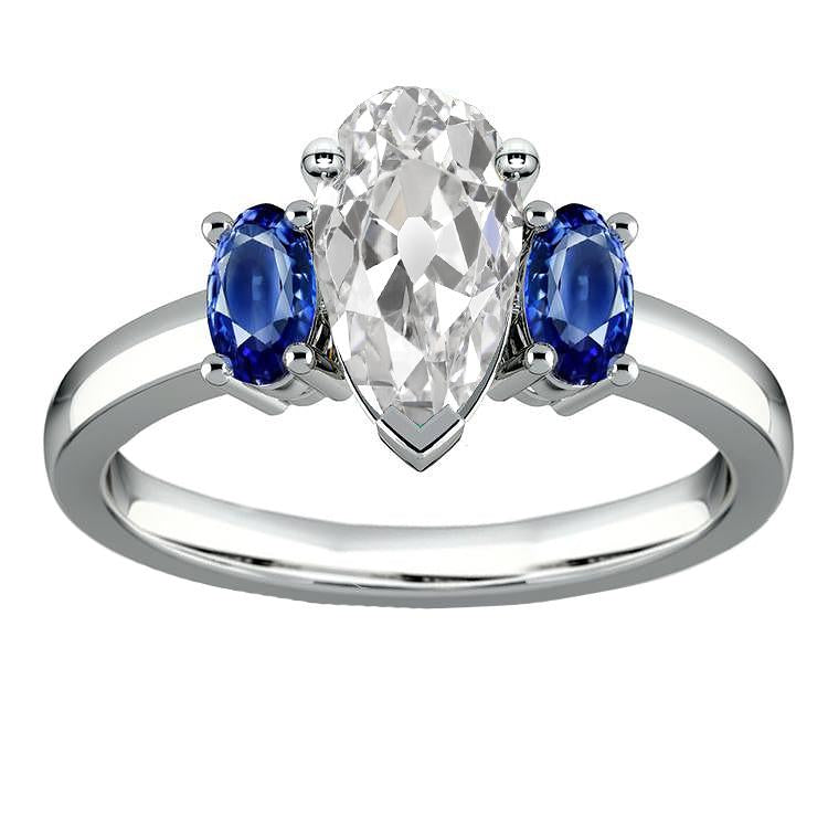 Bague Saphirs Bleus Ovale Naturel Diamant Poire Trois Pierres Taille Ancienne 3.50 Carats