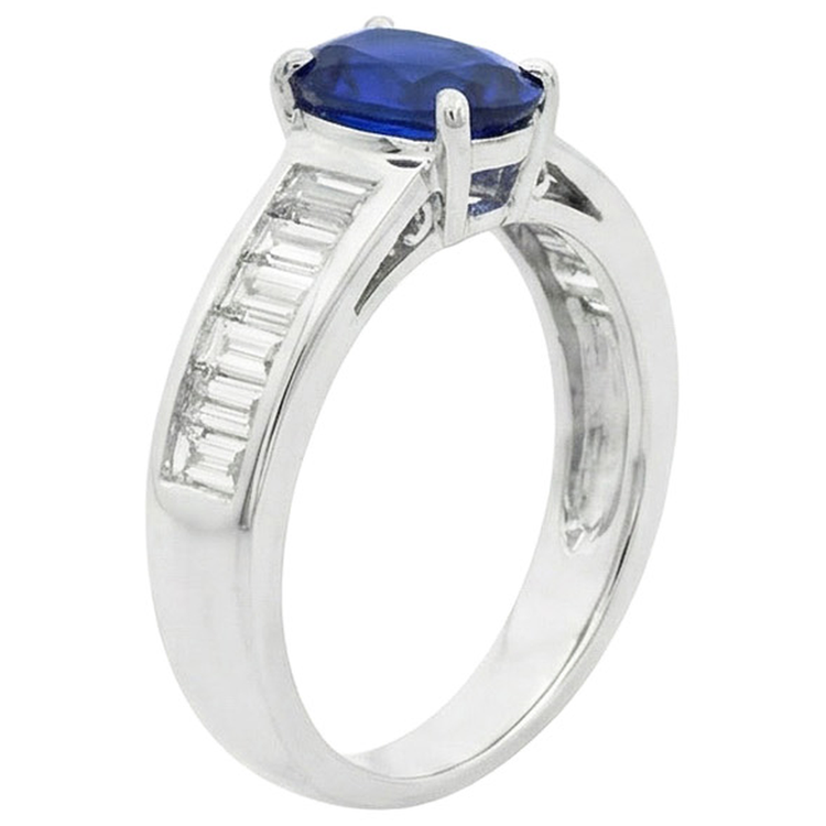 Bague Solitaire Avec Accents De Diamants Baguette Saphir Bleu 3.50 Carats