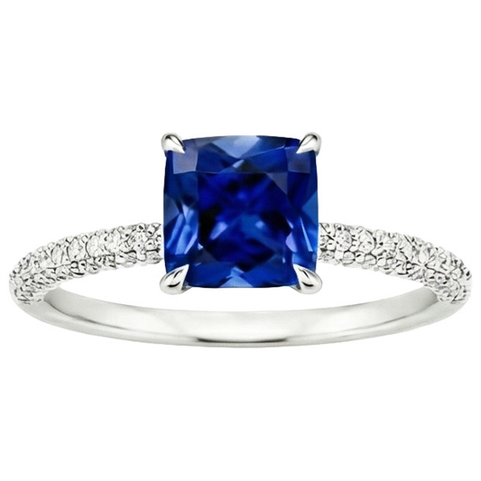Bague Solitaire Diamant Naturels Extraits des Mines ( et non cultivés en laboratoire ) Coussin Saphir Bleu Avec Accents 3.25 Carats