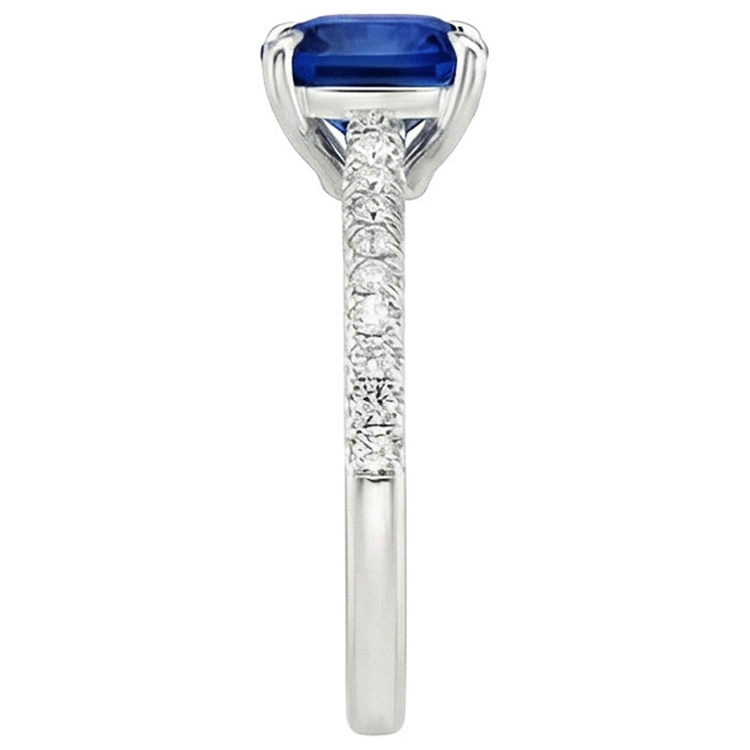 Bague Solitaire Diamant Naturels Extraits des Mines ( et non cultivés en laboratoire ) Coussin Saphir Bleu Avec Accents 3.25 Carats