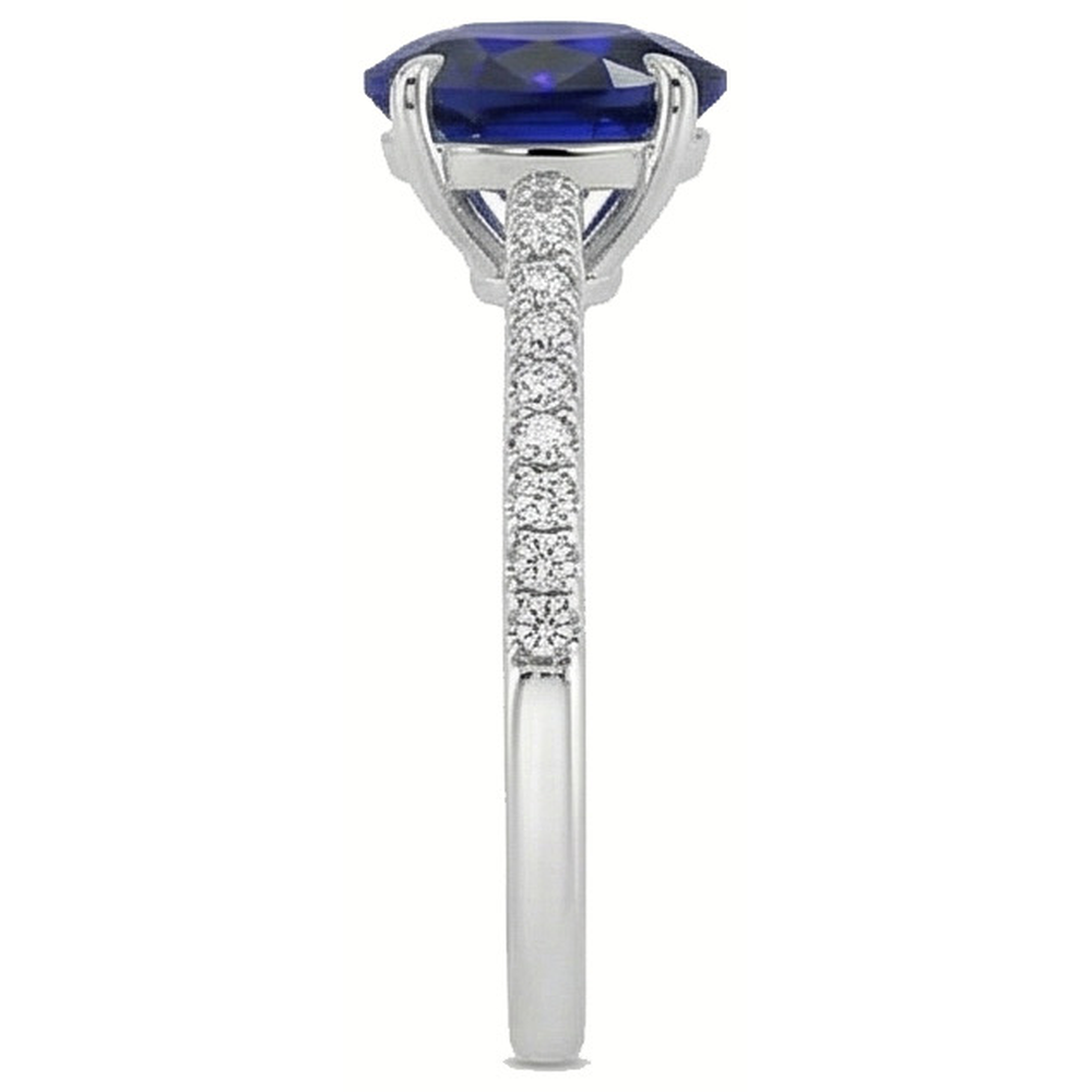 naturel oval saphir 3.50carats bague sur blanc