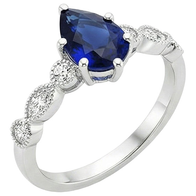 Bague Solitaire Marquise & Accents Diamants Naturels Extraits des Mines ( et non cultivés en laboratoire ) Ronds 3 Carats